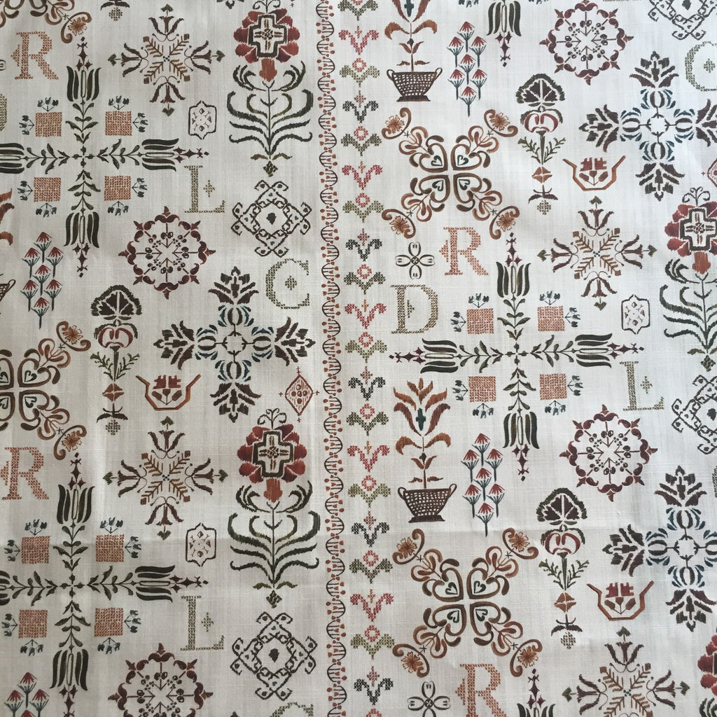 Paige Sampler in Chestnut