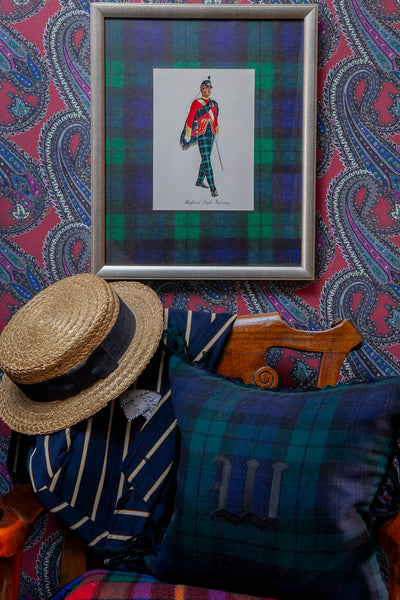 Nicolas Paisley in Geranium Red