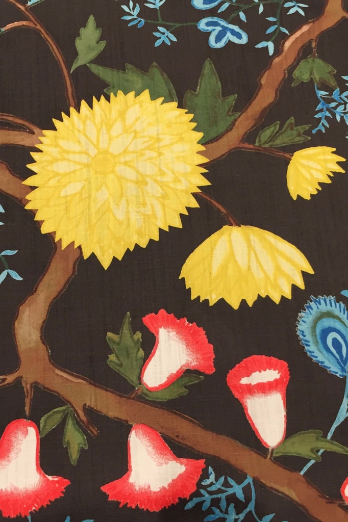 Elizabeth Botanical - in Charcoal