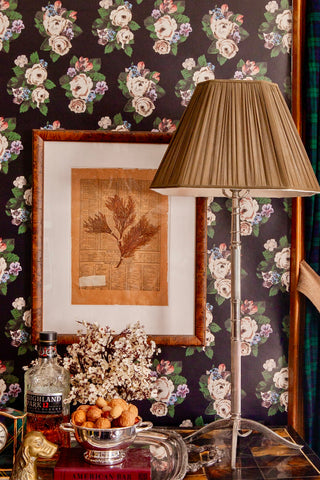 Arcadia Floral Wallpaper in Lacquer Black
