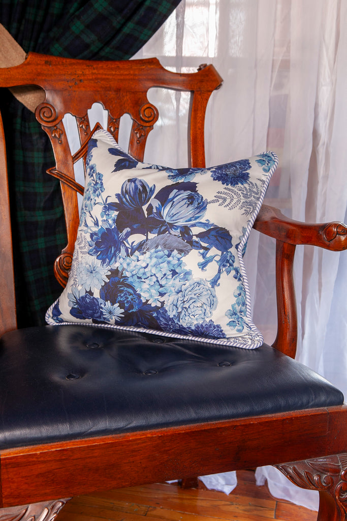 Jane Floral in Porcelain Pillow