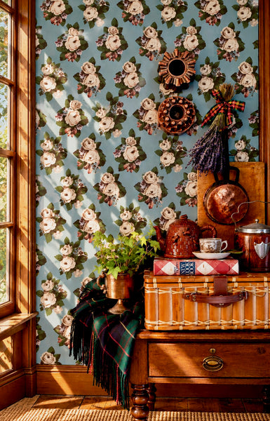 Arcadia Floral Wallpaper in Brittany Blue