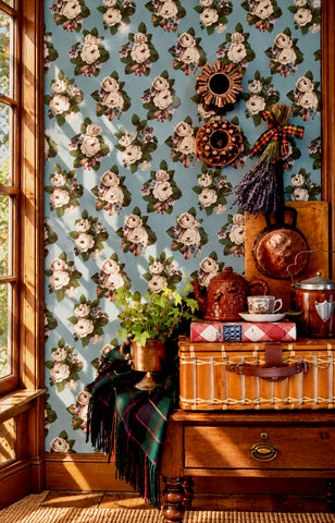 Arcadia Floral Wallpaper in Brittany Blue