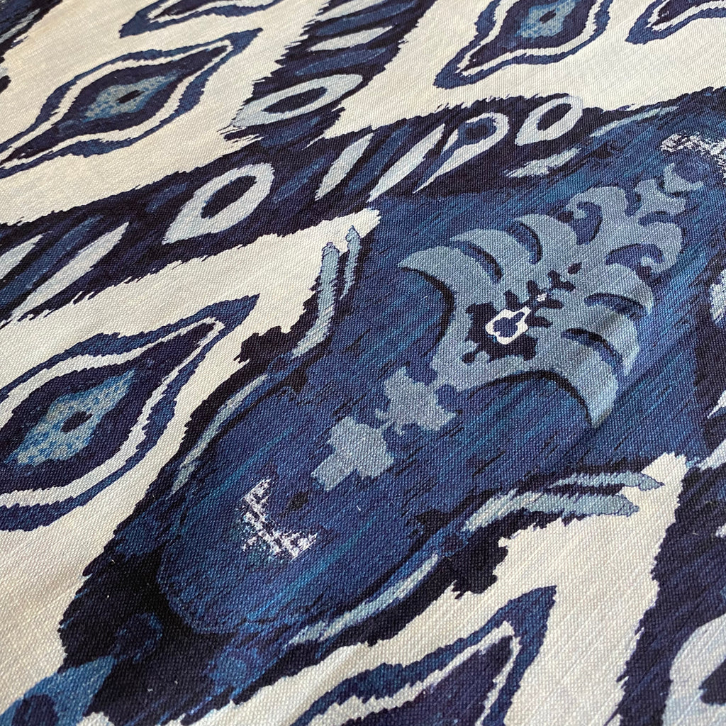 Desmond Ikat - in Porcelain